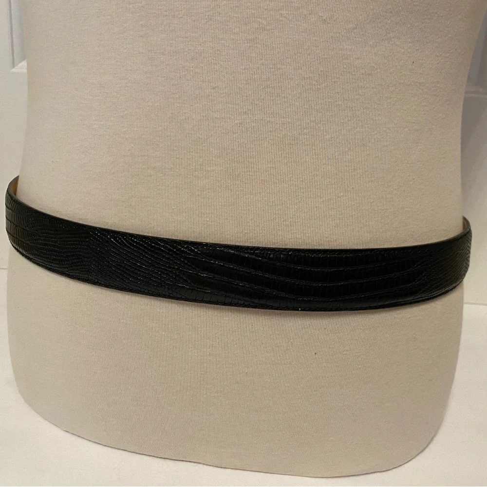 SAKS FIFTH AVENUE BELT HANDMADE ITALY BLACK LEATHER TEXTURED SILVER BUCKLE 38